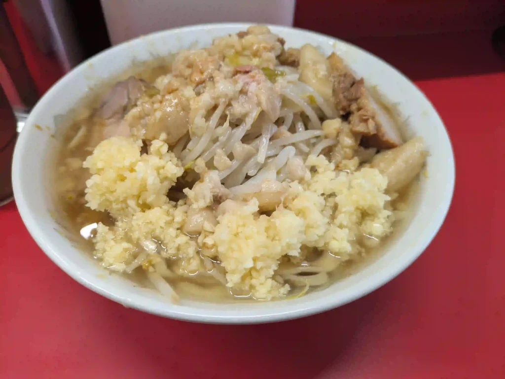 ラーメン二郎　上野毛店　事前コールアブラ少なめ　ニンニク多めアブラカラメ