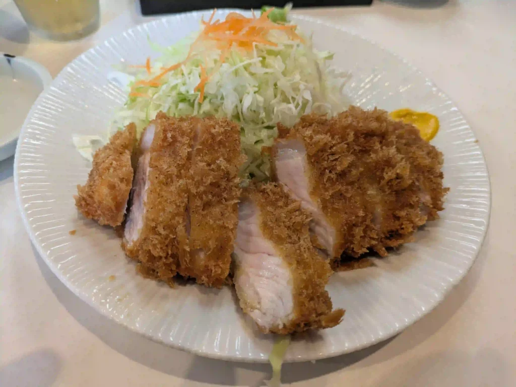 まるやま食堂　まるとくロースカツ定食　断面