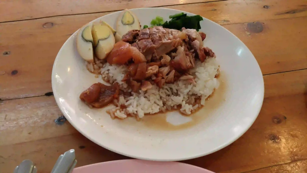 パタヤのカオカームー