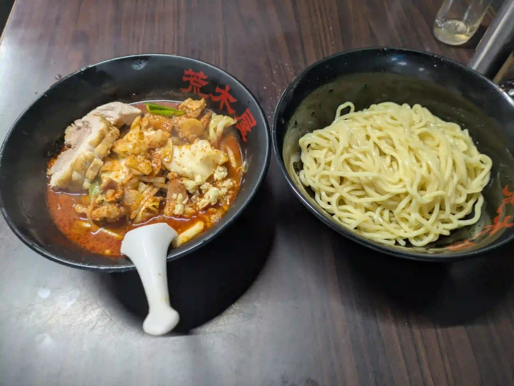旨辛タンメン荒木屋 つけ大辛野菜、麺(辛さ大、野菜多め)