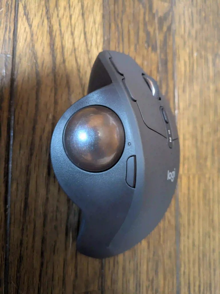 トラックボールの操作感